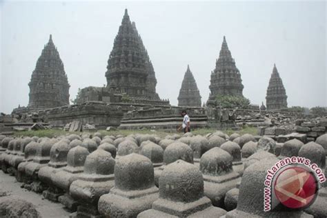 Taman Wisata Candi Borobudur Prambanan Dibuka Kembali Antara News