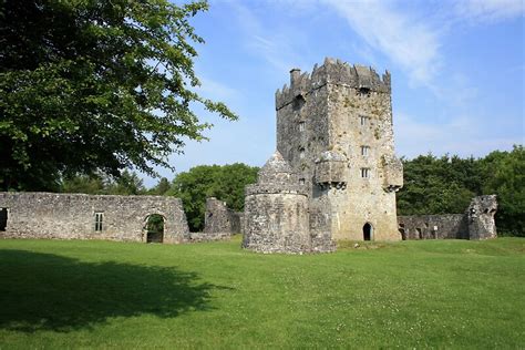 "Aughnanure Castle" by John Quinn | Redbubble