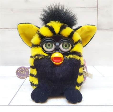 Furby 1998 Model 70 800 Bumblebee Furby Yellow Black Fur Green Eyes