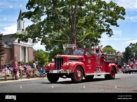 4th of July or Independence Day Parade in Sudbury, Massachusetts, USA ...