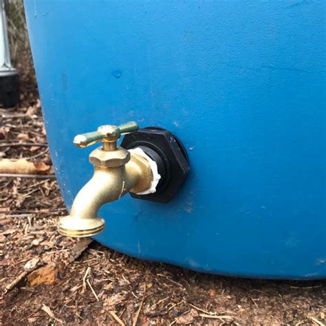 how to add a spigot to a rain barrel