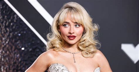 Sabrina Carpenter Didn T Connect With Playing A Sex Symbol