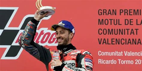 Gp De Valence Dovizioso Remporte Une Course Interrompue Par La Pluie