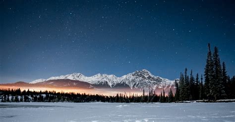 Even more of the best winter activities in Jasper | AMA Travel