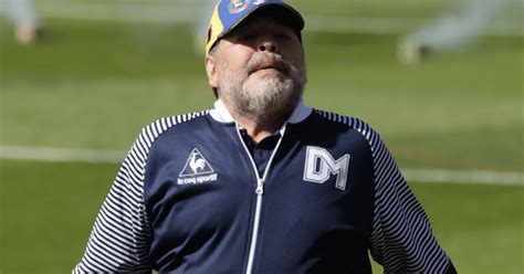 Diego Maradona El ´pelusa Dejó De Ser Entrenador De Gimnasia Y Esgrima