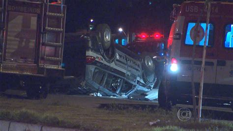 Carro Da Pm Capota Durante Perseguição E Soldado Morre Em Belo Horizonte Df2 G1