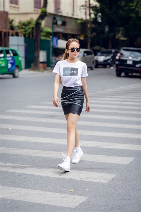 Bất ngờ với hình ảnh sành điệu của hot girl World Cup Trâm Anh