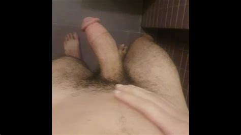 射在厕所里 Pornhub Gay