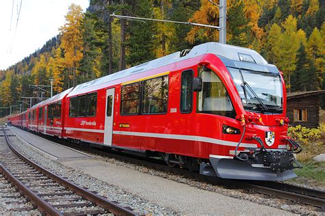 RhB Allegra ABe 8 12 brachte uns gerade wieder zurück nach Surovas 10