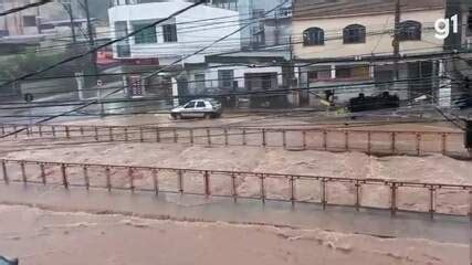 VÍDEO Ruas de Juiz de Fora ficam alagadas chuva de mais de 50