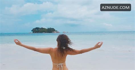 MANJARI PHADNIS Nude AZNude