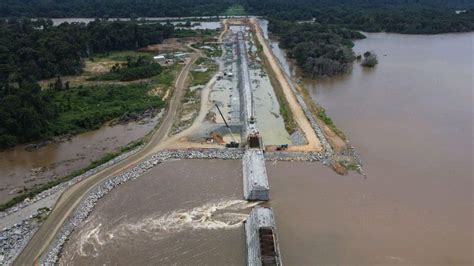 CAMEROUN Agriculture La première pêcherie dAfrique centrale sur un