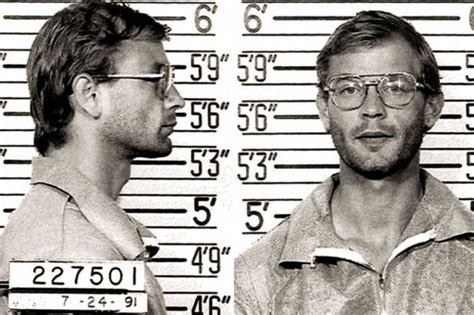 7 Disturbing Truths Hidden in Jeffrey Dahmer's Crime Scene Photos - cf3w3pg