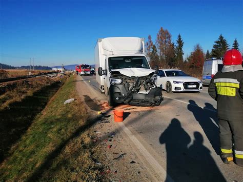 Wypadek Na Zakopiance W Ba Skiej Ni Nej Zderzy Y Si Samoch D