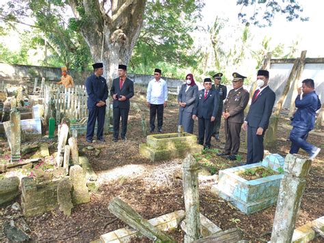 Pengadilan Negeri Majene Upacara Dan Ziarah Makam Korban Jiwa