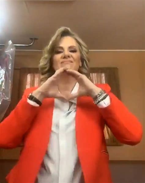 Erika Buenfil Se Unió A La Fiebre Por Tiktok Y Se Volvió Tendencia En