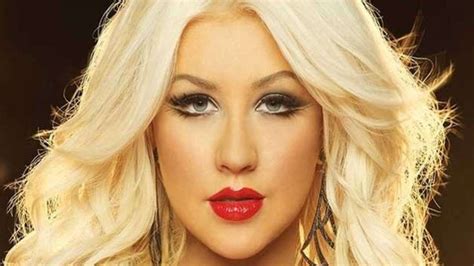 Christina Aguilera Poses Topless India Tv