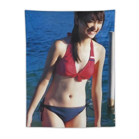 Hot Sexy Yui Aragaki Bikini Pics