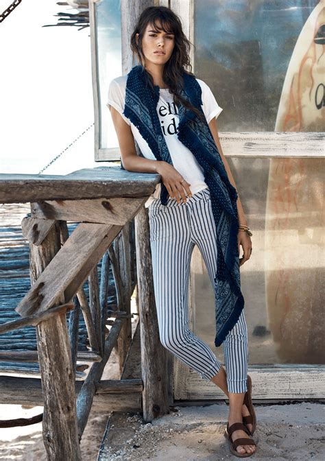 SURF GIRL - My Daily Style
