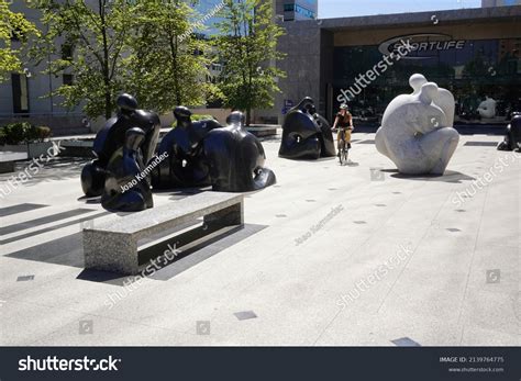 imágenes de Nude people public Imágenes fotos y vectores de stock Shutterstock