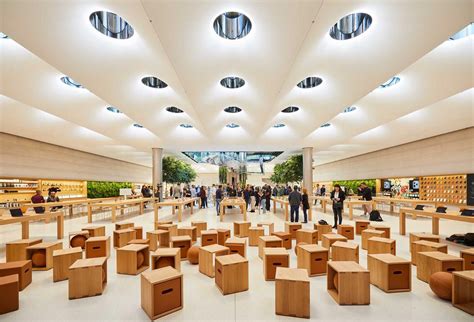 Our First Look at Apple's Amazing New NYC Flagship | Apple store design ...