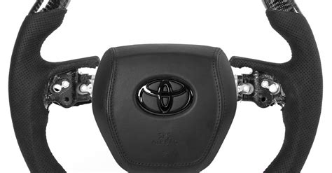 Комплект - анатомический руль EG для Toyota Camry XV70, наличие в Топ ...