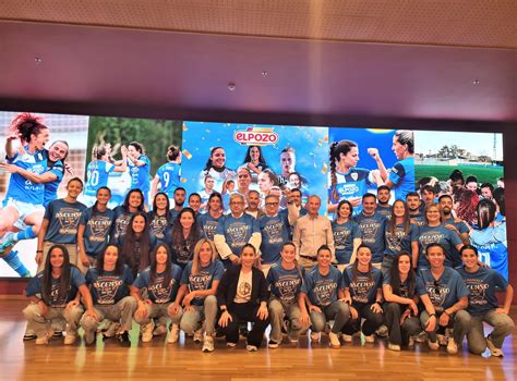 ElPozo Alimentación homenajea al Alhama Club de Fútbol ElPozo por su