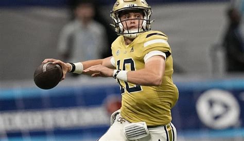 A Look At The Yellow Jackets Georgia Tech Brings A Reinvigorated