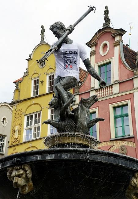 Zdjęcia Fontanna Neptuna Gdańsk POLSKA