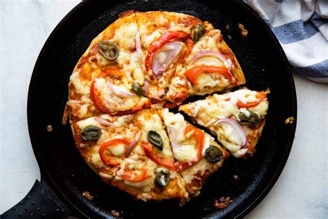 No Yeast Pizza on the stovetop (Magic Dough) - My Food Story