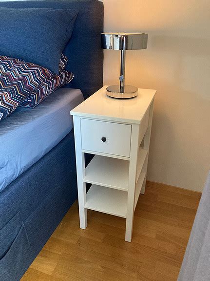 Stk Hemnes Nattbord Fra Ikea Selges Finn Torget