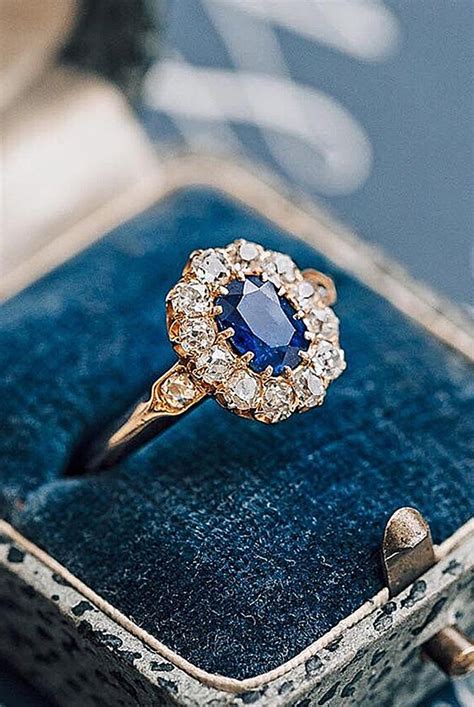 Best Vintage Engagement Rings For Romantic Look Oh So Perfect Proposal