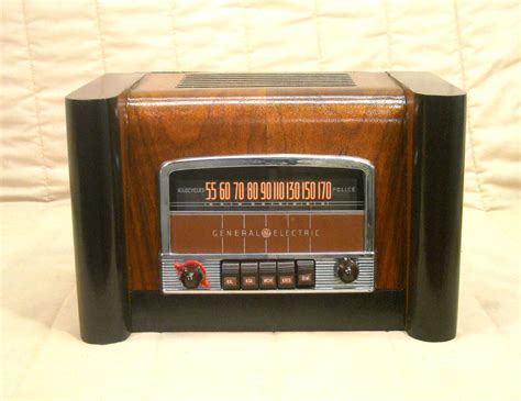 Old Antique Wood General Electric Vintage Tube Radio Restored Working