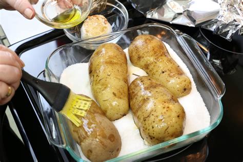 The Best Easy Potato Recipe: Simple Salt-Baked Potatoes - Cheap Eats ...