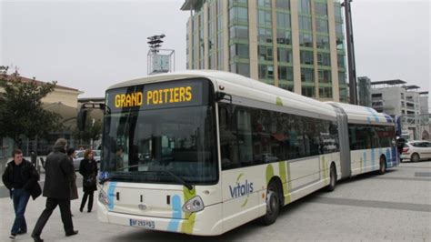 Bus Grand Poitiers Revient Au Gaz Naturel De Ville