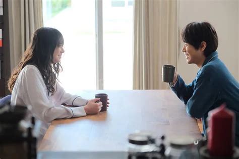 画像・写真 山下リオ主演「わたしの夫は―あの娘の恋人―」“視線”と“手”が絡み合うメインビジュアルが完成 物語の鍵をにぎる追加キャストも解禁に 9 9 Webザテレビジョン