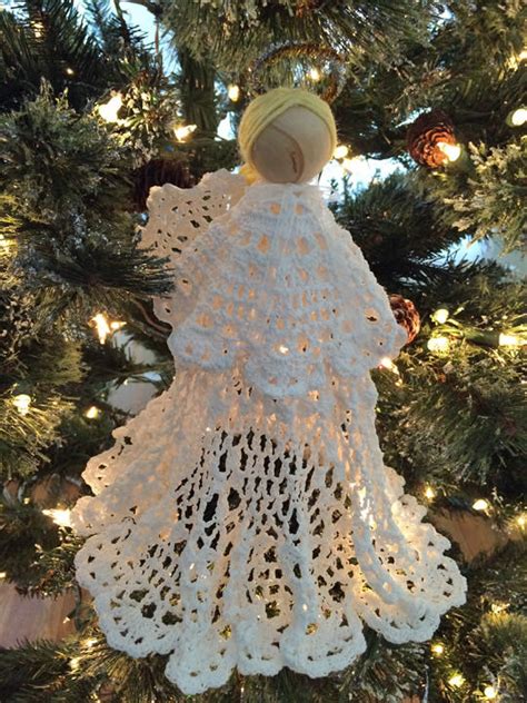 How to Make a Starched Doily Angel Christmas Tree Topper – Tip Junkie