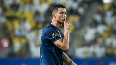 Foto 5 Kisah Hidup Cristiano Ronaldo Sempat Ingin Digugurkan Ibunya