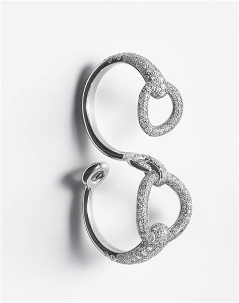 La Bague Double Filet Dor Sign E Herm S Vogue France