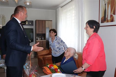 Niezwykły Jubileusz 100 lecia urodzin mieszkanki Gminy Ręczno