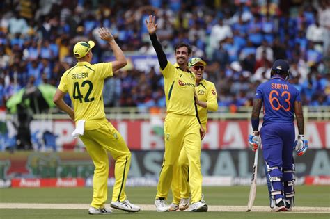 Mitchell Starc Celebrates Trapping Suryakumar Yadav Lbw Espncricinfo