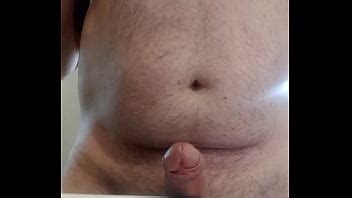 Estimulación de pezones y media erección con glande chorreante 07 02 2023 XVIDEOS