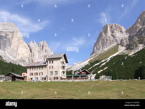 Dolomites Alps Summer Summerly Refugee Hiking Clouds Firmament