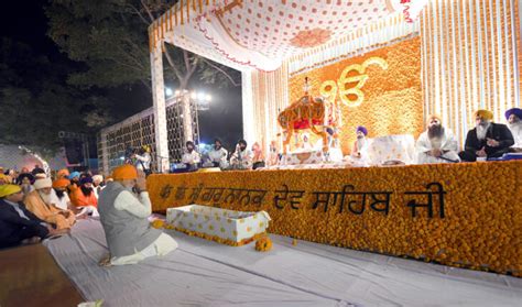 PM Modi attends celebrations of 553rd Prakash Utsav of Shri Guru Nanak ...