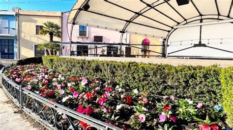 Arriva SantEfisio Pula Si Fa Bella Fiori In Piazza Del Popolo E Nel