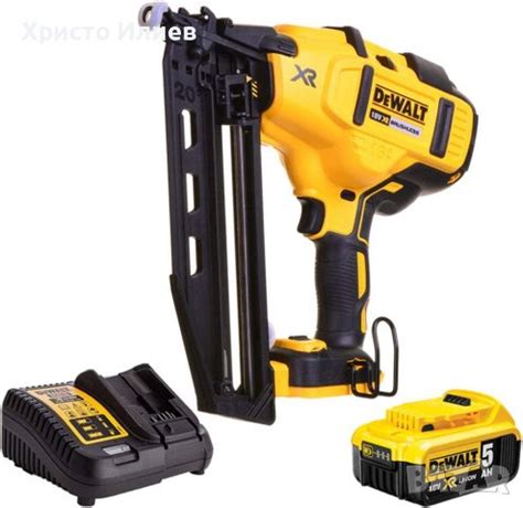DEWALT Акумулаторен Такер Пистолет Пирони Гвоздеи 18V Батерия Зарядно в ...