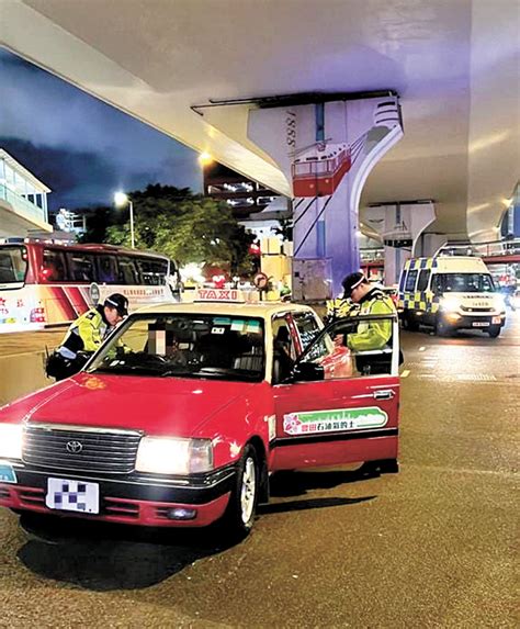 警遊客區掃蕩「黑的」 2劏客3拒載斷正 香港 香港文匯網