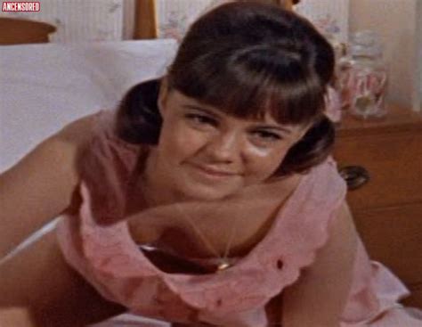 Nackte Sally Field In Gidget