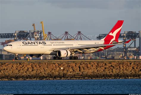 VH QPH Qantas Airbus A330 303 Photo By Finn McGuire ID 1573357