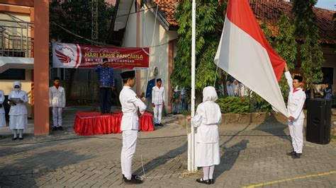 Upacara Peringatan Hari Lahirnya Pancasila Tahun Smk N Lamongan